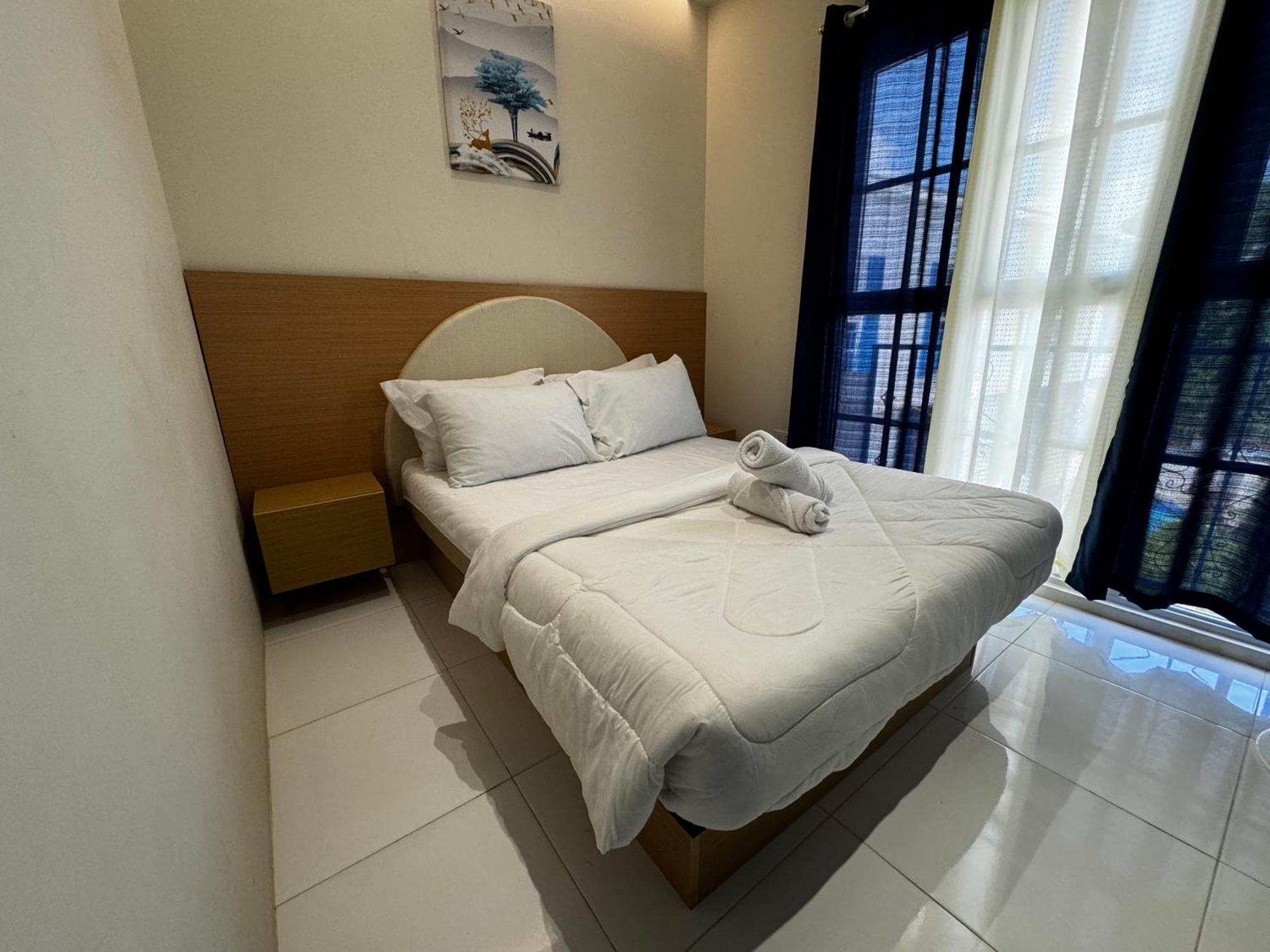 Bernese Resort Hotel Powered By Cocotel Ligao Quarto foto