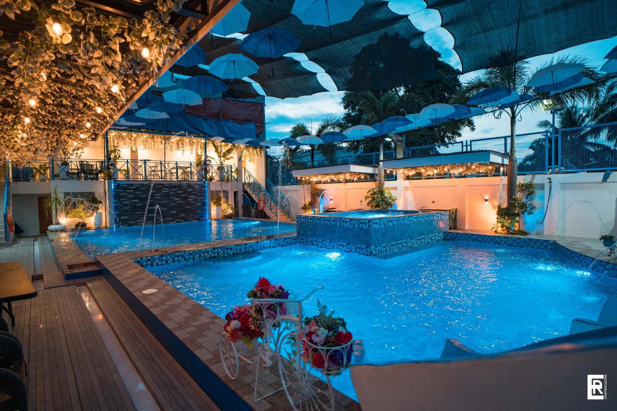 Bernese Resort Hotel Powered By Cocotel Ligao Exterior foto
